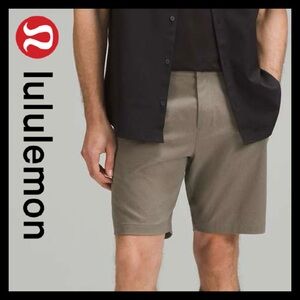 Lululemon Men’s ABC Classic-Fit Short 9" Inseam *WovenAir `Rover’ Size (38)